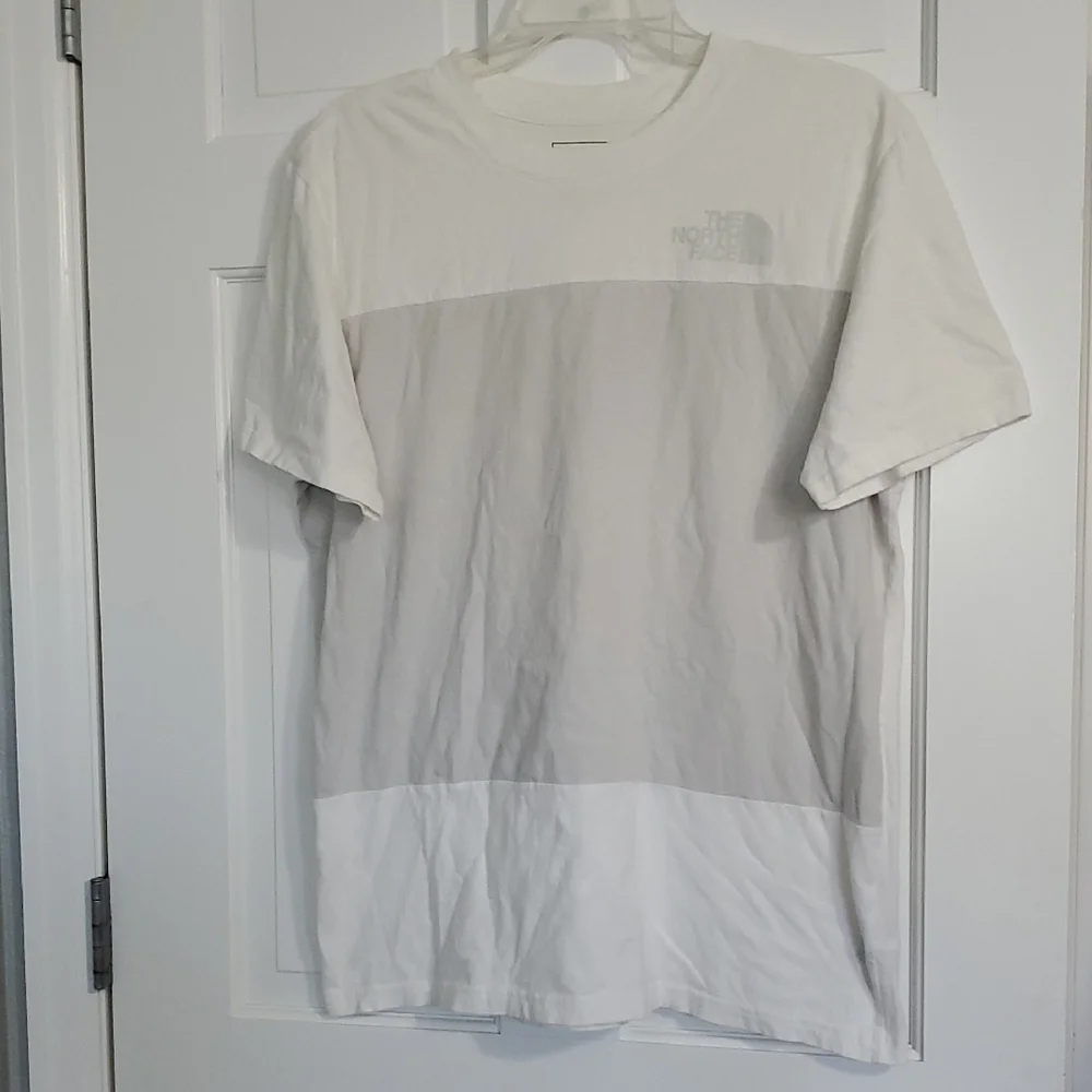 The North Face Men's Sz L White/Gray Tee